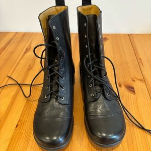 John Fluevog Elliston black women's size 9, like new with box and bag